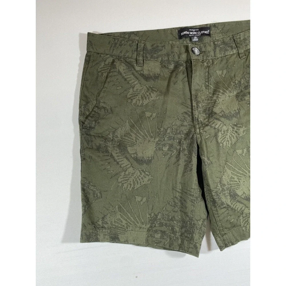 Sunday Work Clothes Mens Shorts 36 Green Subdued Floral Print Casual‎